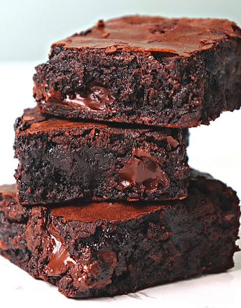 Fudgy Brownies with Chocolate Chips